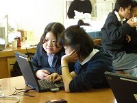 �v����������