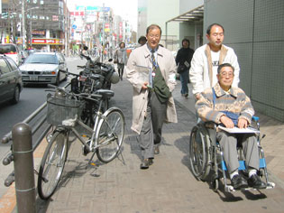 �u �t��H��̂���܂Ȏ��]�ԁv�̎ʐ^