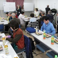 ��\�̈��A�𒮂�