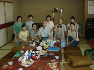 �X�^�b�t�ƈꏏ�̎ʐ^�ł��B